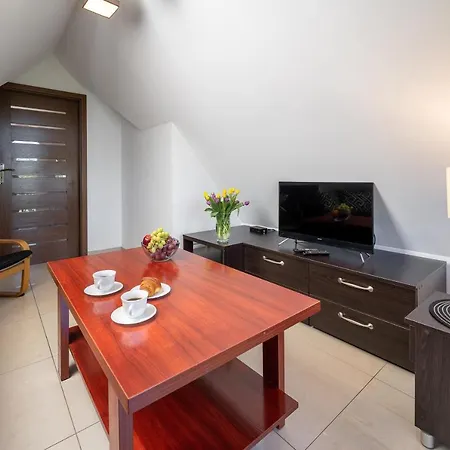 Liliowe Turnie, Centrum, Garaz Podziemny Apartamento